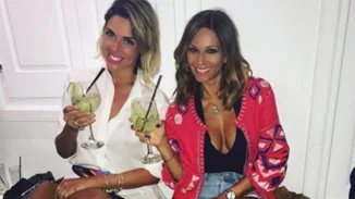 Έλλη Κοκκίνου: Νύχτες στη Μύκονο με την Έλενα Γαλύφα