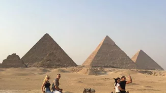 Kourtney Kardashian: Για διακοπές στην Αίγυπτο με το σύντροφο της