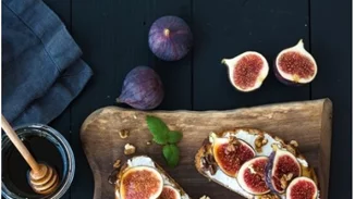 Σύκο έφαγες; Light συνταγές με φρέσκα ή αποξηραμένα σύκα σε πρωινό, σαλάτα, γλυκό ή φαγητό!