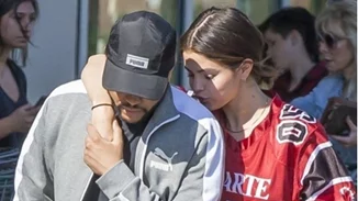 Η Selena Gomez με το πιο αποκαλυπτικό streetstyle look που έχεις δει