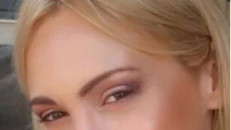 Λίνα Σακκά: Ποζάρει στην παραλία χωρίς ρετούς