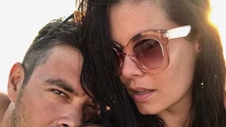 Γιάννης Αϊβάζης - Μαρία Κορινθίου: Selfie στην παραλία πριν το Survival