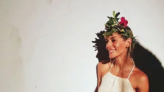 Ζέτα Δούκα: Ποζάρει με μαγιό έναν χρόνο μετά την γέννηση της κόρης της