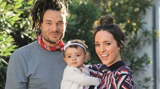 Καλομοίρα: Φωτογραφίζεται με την κόρη της, Αναστασία, λίγο πριν τη βάφτιση!