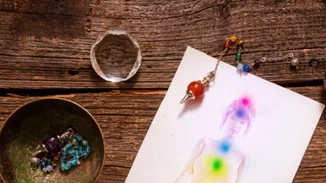 Ομοιοπαθητική, βελονισμός, ρέικι: Οι εναλλακτικές θεραπείες και όσα πρέπει να γνωρίζεις γι’ αυτές