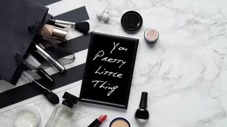 H beauty blogger βάζει τα πιο hot beauty προϊόντα στο μικροσκόπιο