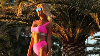 Φαίη Σκορδά: Παιχνίδια με τους γιους της στις διακοπές