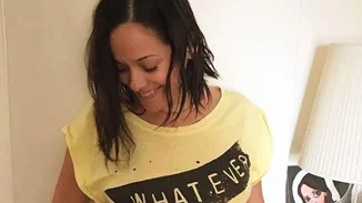 Κατερίνα Τσάβαλου | Αγκαλιές και φιλιά με τον σύζυγό της