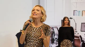 Βίκυ Καγιά | Πιο λαμπερή από ποτέ παρουσιάζει τη συλλογή των Lidl, Esmara by Heidi Klum!