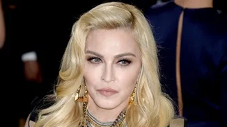 Όντως; Η Madonna δεν είναι πια όπως ήταν! Ναι, άλλαξε χρώμα και κουρεύτηκε ΠΟΛΥ