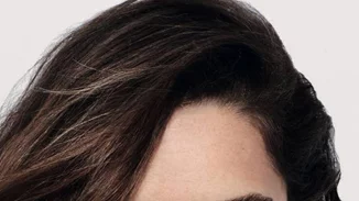 Η Emilia Clarke μόλις έβαψε τα μαλλιά της στο χρώμα της Khaleesi