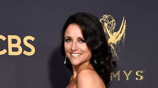 Julia Louis Dreyfus: Αποκάλυψε τη μάχη που δίνει με τον καρκίνο