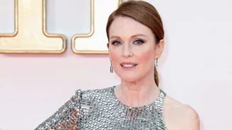 Julianne Moore: «Απόλαυσε το προνόμιο να γερνάς»