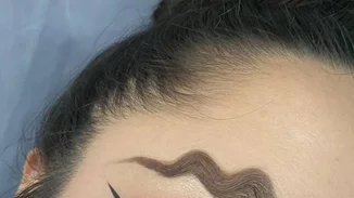 Δεν γίνεται να μην είδες αυτό το trend στα φρύδια - Οι δικές μας σκέψεις