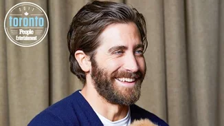 Διάσημοι stars φωτογραφίζονται με κουτάβια και εμείς λιώνουμε!