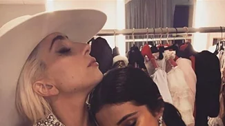 Lady Gaga: Το συγκινητικό μήνυμα της στη Selena Gomez!