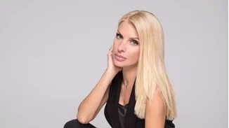 Ελένη Μενεγάκη: Αναβολή της πρεμιέρας της - Τι συνέβη;