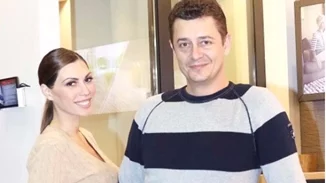 Αντώνης Σρόιτερ: Η τούρτα - έκπληξη και οι ευχές της Ιωάννας Μπούκη