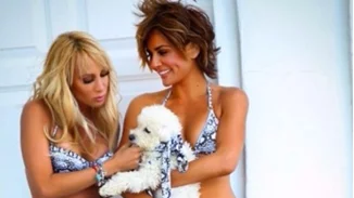 Δήμητρα Ματσούκα: Ποζάρει με ολόσωμο μαγιό και ζητάει συγγνώμη από την αδερφή της