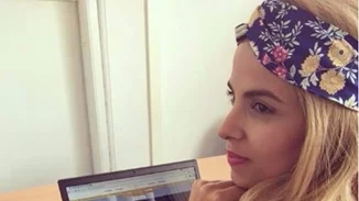 Τζένη Μελιτά: Βουτιές στην Ικαρία με ολόσωμο μαγιό