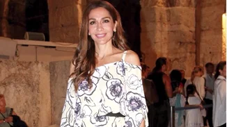 Δέσποινα Βανδή: Σπάνια βραδινή έξοδος με την κόρη της