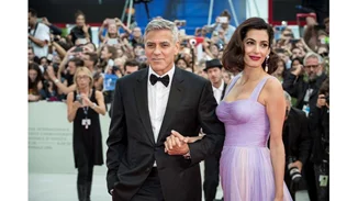 George και Amal Clooney έκαναν την πιο θεαματική εμφάνιση στο Φεστιβάλ Βενετίας