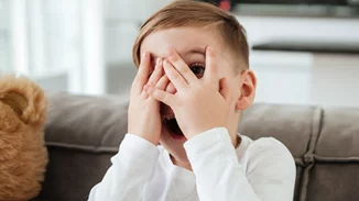 Οι φωνές των γονιών προς τα παιδιά, είναι το νέο «ξύλο»