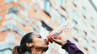 Κάνοντας αυτό, θα μπορέσεις να κόψεις μέχρι και 1.400 θερμίδες την εβδομάδα