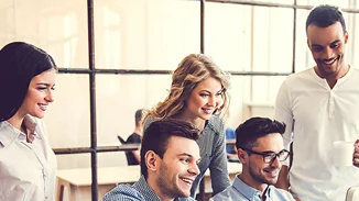 Ποιες συνήθειες να κόψεις στη δουλειά πριν το τέλος του χρόνου