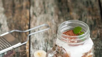 5 ιδέες για σνακ με γιαούρτι που δε θα βαρεθείς από το διαιτολόγο