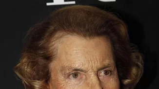 Πέθανε η πλουσιότερη γυναίκα του κόσμου