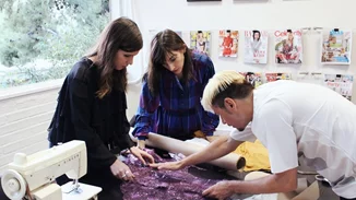 Hack Your Clothes by MissBloom.gr | Μάθε να μεταμορφώνεις τα ρούχα σου μέσα σε 1 ώρα!