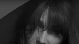 Carla Bruni: Όταν το γαλλικό chic συναντά το rock 'n'roll