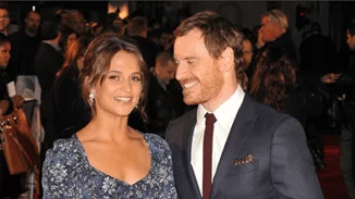 Στην Ιταλία για μήνα του μέλιτος η Alicia Vikander και ο Michael Fassbender