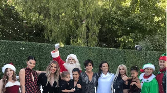 Οι Kardashians γιόρτασαν ήδη τα Χριστούγεννα, αλλά η Kylie έλειπε!