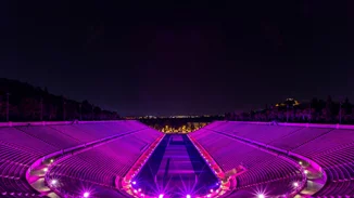 To Παναθηναϊκό Στάδιο έγινε ροζ για την Εκστρατεία για τον Καρκίνο του Μαστού!