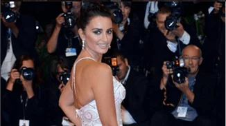 Penelope Cruz: Μιλάει για την πρώτη γυμνή σκηνή!