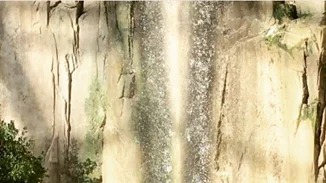 Chanel Άνοιξη/ Καλοκαίρι 2018 | Ένας τεράστιος καταρράκτης μέσα στο Grand Palais!