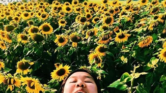 Είναι το chinning η νέα selfie;