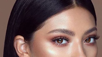 Η Benefit λανσάρει ψεύτικες βλεφαρίδες για εσένα που... μισείς τις ψεύτικες βλεφαρίδες!