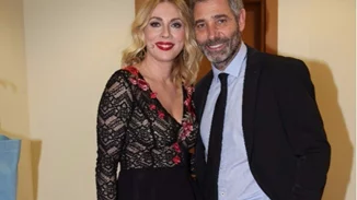 Σμαράγδα Καρύδη - Θοδωρής Αθερίδης: Ταξίδι στο Λονδίνο μετά την Νέα Υόρκη