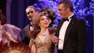 Θέατρο Παλλάς: Λαμπερές παρουσίες στην γενική πρόβα της "Μαντάμ Σουσού"