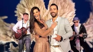 Σάκης Τανιμανίδης - Χριστίνα Μπόμπα: Χαλαρή βόλτα και ψώνια για το λαμπερό ζευγάρι