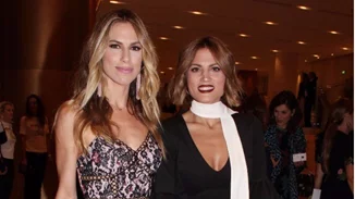 Ντορέττα Παπαδημητρίου - Μαίρη Συνατσάκη: Παρέα σε λαμπερή τελετή