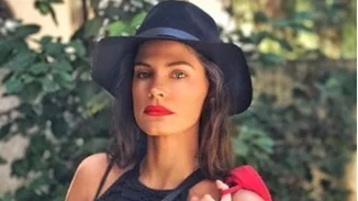 Χριστίνα Μπόμπα: Έγινε νονά και μας εντυπωσίασε με το look της!