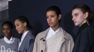 Trench coat: Δες πώς θα το συνδυάσεις από το πρωί μέχρι το βράδυ