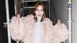 Ντύσιμο για γάμο το χειμώνα: 10 συνδυασμοί που θα σου δώσουν έμπνευση