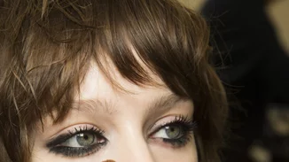 Αυτό το concealer χαρίζει πιο ξεκούραστο βλέμμα και από το να κοιμόσουν 8 ολόκληρες ώρες!