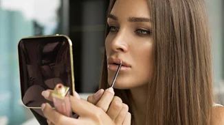 Μάθε την καλύτερη απόχρωση κραγιόν με βάση την επιδερμίδα σου!