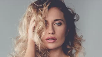 Γιατί χάνω μαλλιά; To περίεργο προειδοποιητικό σημάδι και τι να κάνεις!